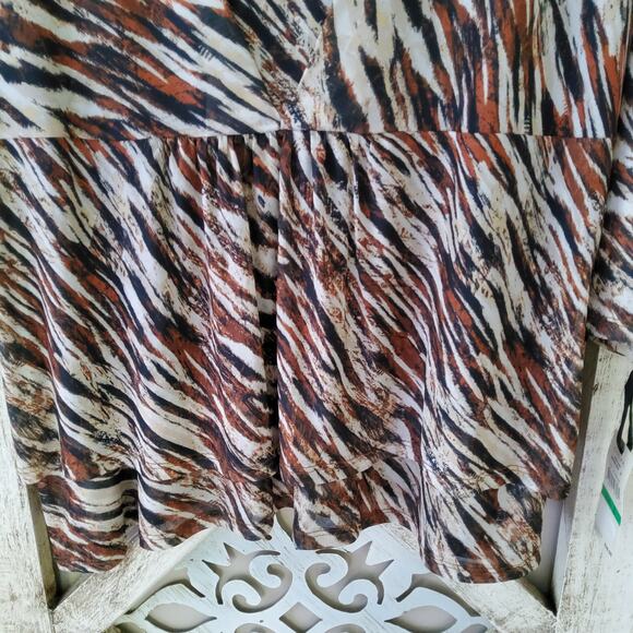 Emaline Women's Barcelona Layered Peplum Twist Font Top in Animal Print Zebra - Picture 8 of 10